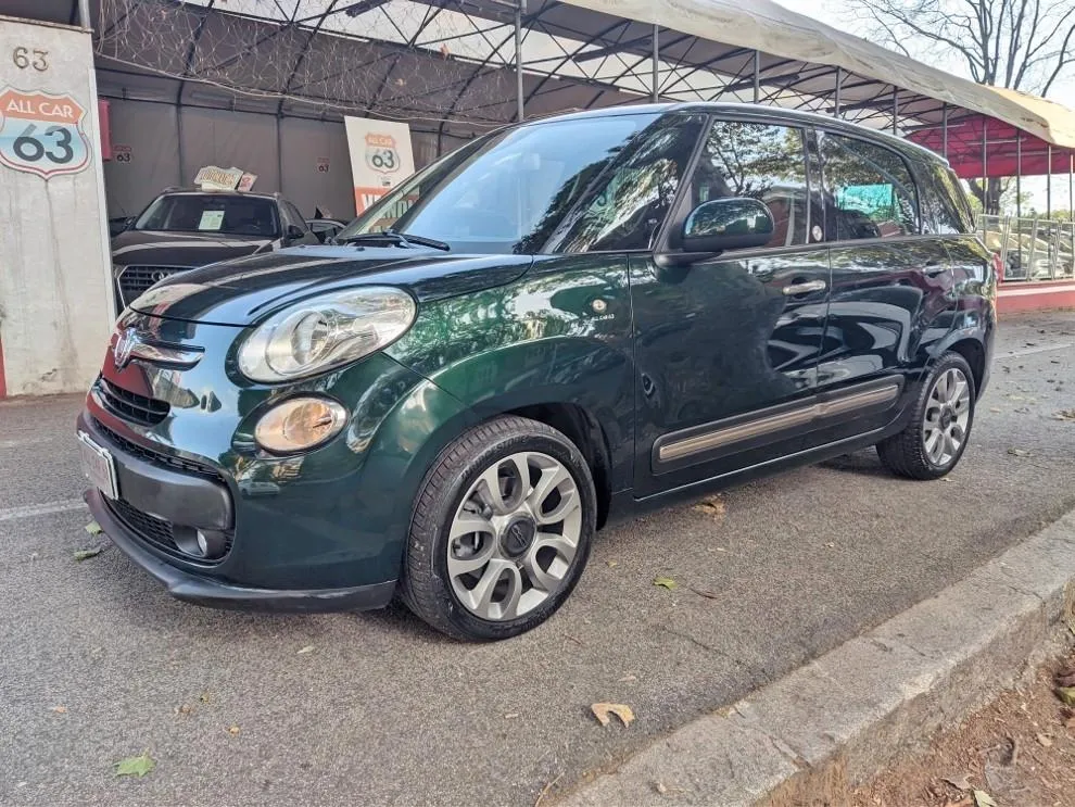 FIAT 500L Living 1.6 MJT 120 CV Lounge Image 1