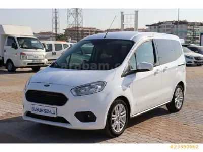 Ford Tourneo Courier 1.0 EcoBoost Titanium